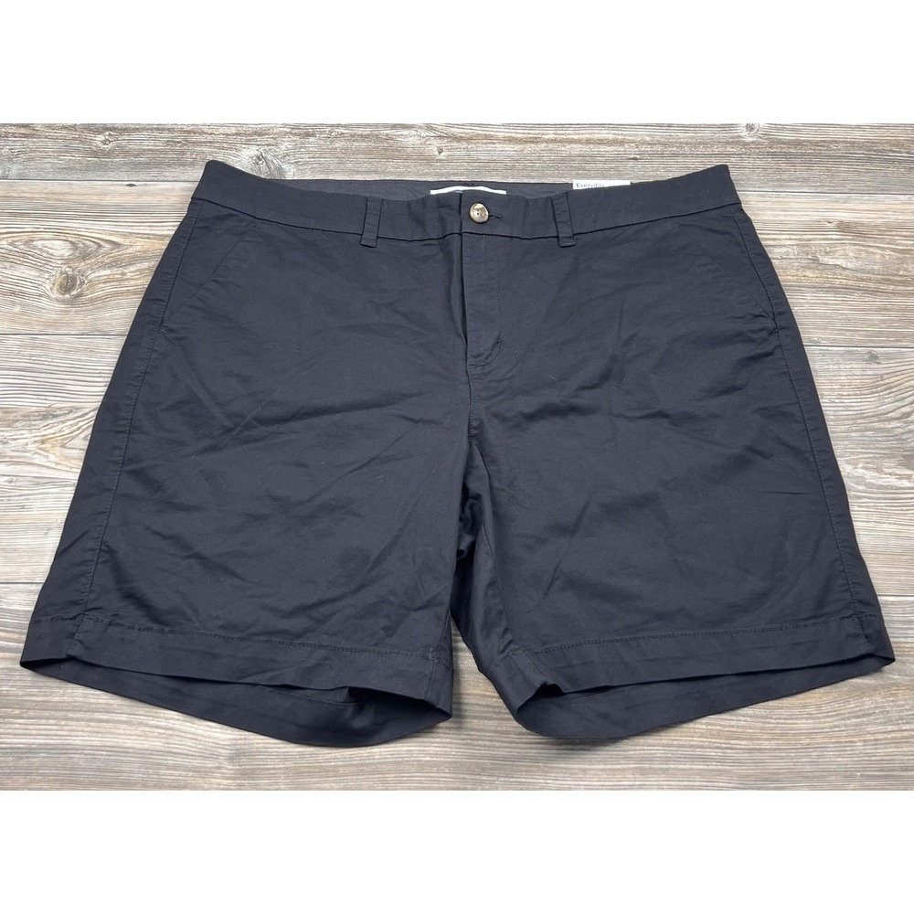 NWT Old Navy Black Everyday Mid Rise Cotton Shorts 7.5" Inseam Size 18
